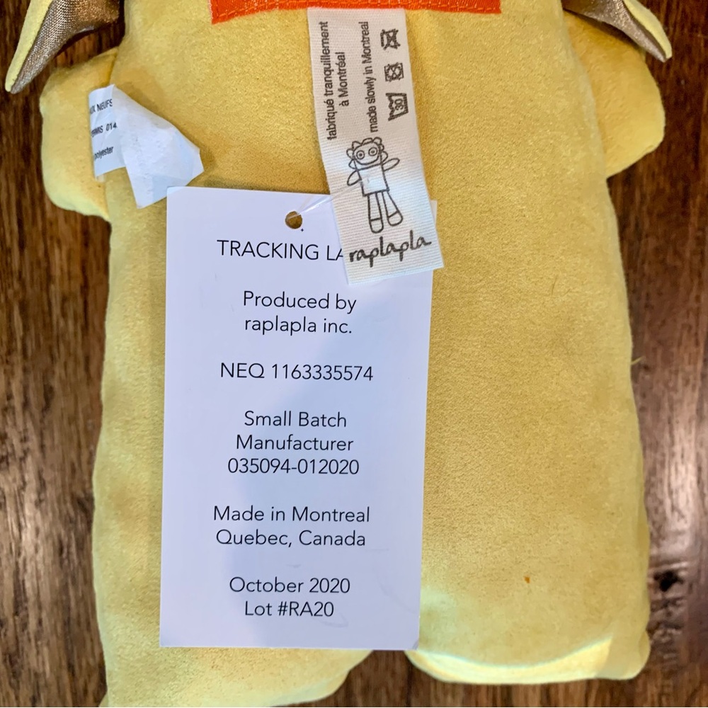 RAPLAPLA Yali the Pig Plush Animal Baby & Kids, yellow, Made In Canada, NWT - Picture 3 of 4